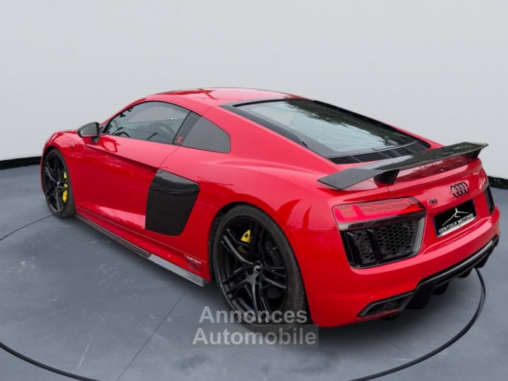 Audi R8 52 FSI quattro 5204cm3 540cv - 5