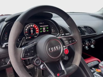 Audi R8 52 FSI quattro 5204cm3 540cv   - 11