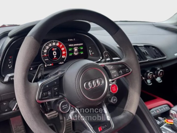 Audi R8 52 FSI quattro 5204cm3 540cv - 11