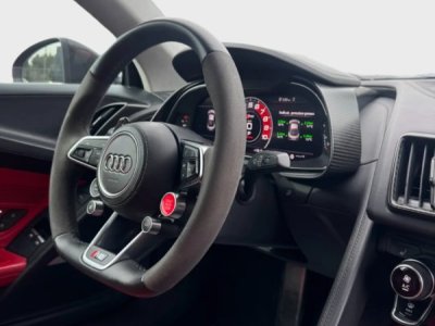 Audi R8 52 FSI quattro 5204cm3 540cv   - 13