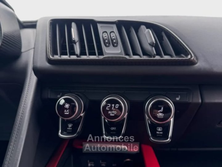 Audi R8 52 FSI quattro 5204cm3 540cv - 15