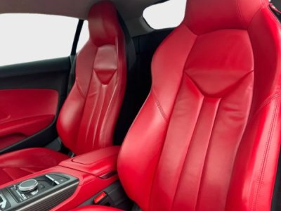 Audi R8 52 FSI quattro 5204cm3 540cv   - 17