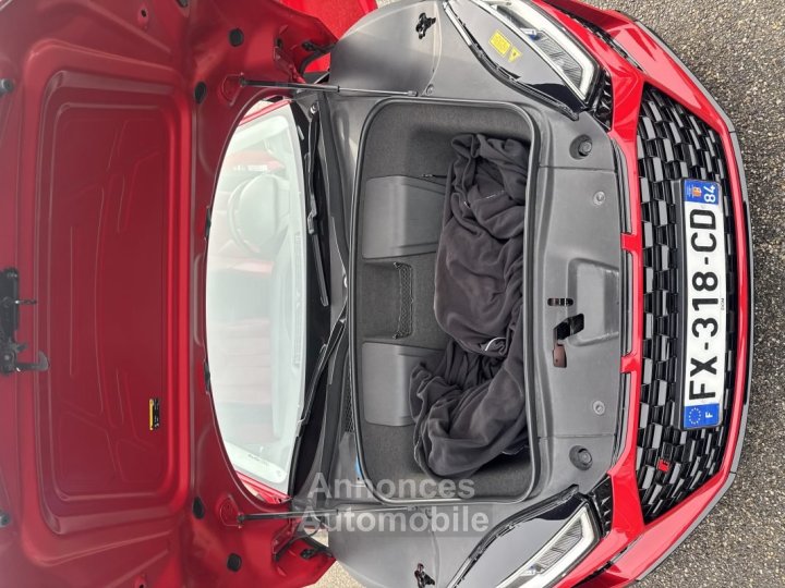 Audi R8 52 FSI quattro 5204cm3 540cv - 23