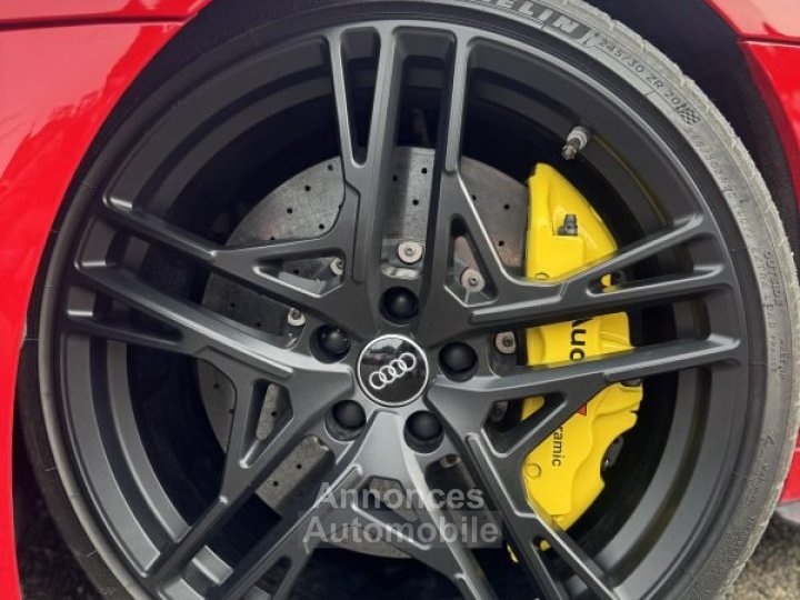 Audi R8 52 FSI quattro 5204cm3 540cv - 24