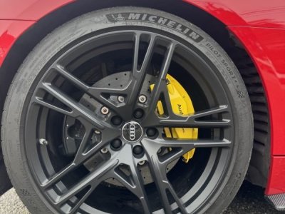 Audi R8 52 FSI quattro 5204cm3 540cv   - 25