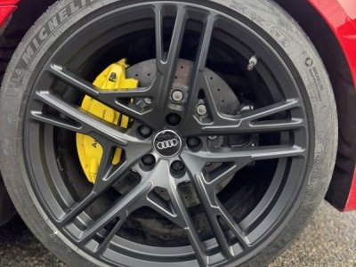 Audi R8 52 FSI quattro 5204cm3 540cv   - 26