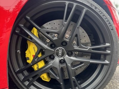 Audi R8 52 FSI quattro 5204cm3 540cv   - 27