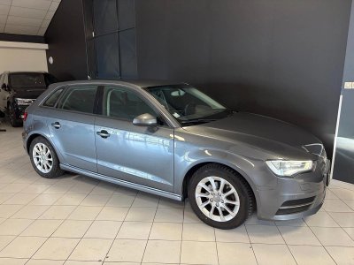 Audi A3 16 l TDI 110 Attraction   - 4