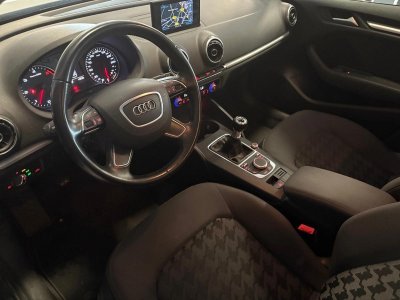 Audi A3 16 l TDI 110 Attraction   - 7