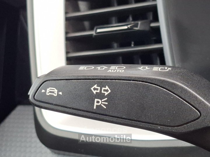 Audi A1 Sportback 30 TFSI 110 ch S tronic 7 Advanced - 11