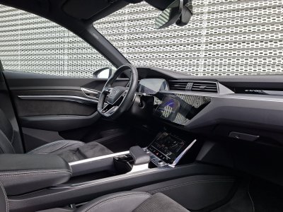 Audi e-tron SPORTBACK Sportback 55 quattro 408 ch S line   - 7