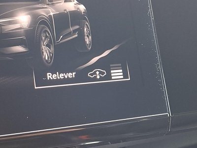 Audi e-tron SPORTBACK Sportback 55 quattro 408 ch S line   - 9