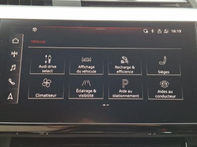 Audi e-tron SPORTBACK Sportback 55 quattro 408 ch S line   - 22