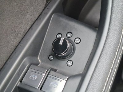 Audi e-tron SPORTBACK Sportback 55 quattro 408 ch S line   - 32