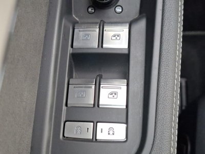 Audi e-tron SPORTBACK Sportback 55 quattro 408 ch S line   - 37