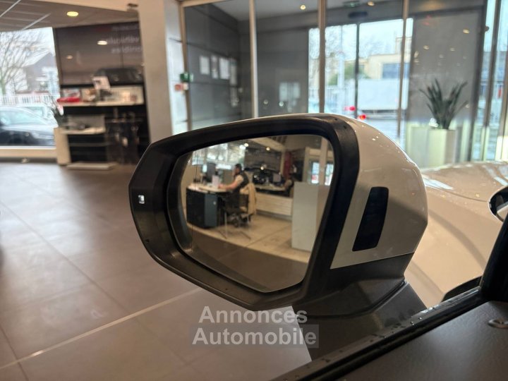 Audi Q3 35 TFSI 150 ch S line - 32