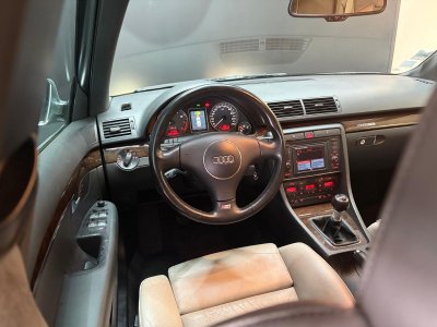 Audi S4 AVANT 42 V8 Quattro   - 6