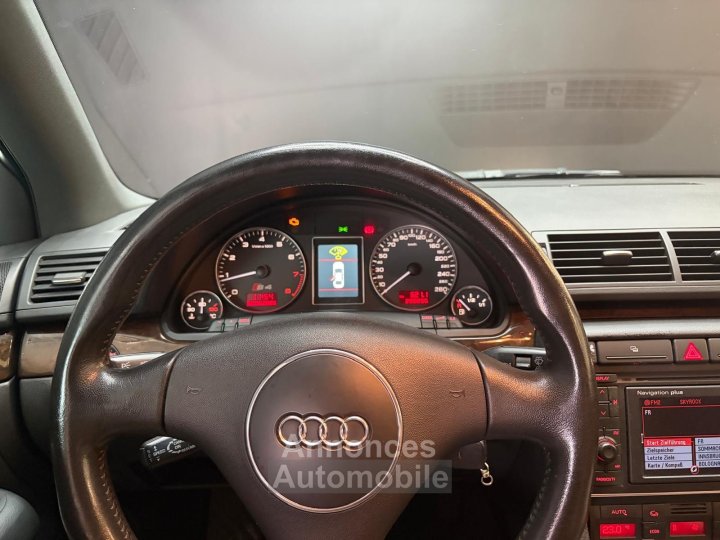 Audi S4 AVANT 42 V8 Quattro - 8