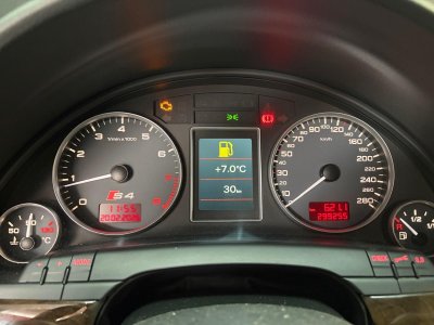 Audi S4 AVANT 42 V8 Quattro   - 12