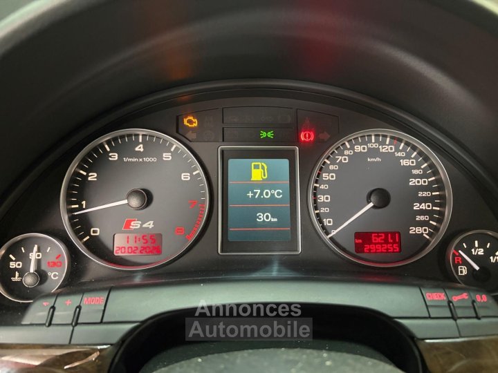 Audi S4 AVANT 42 V8 Quattro - 12