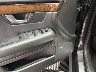 Audi S4 AVANT 42 V8 Quattro   - 16