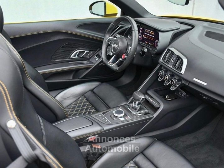 Audi R8 Spyder V10 52 FSI 540 S tronic 7 Quattro - 25
