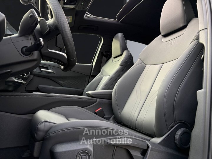 Audi Q3 HYBRIDE e-hybrid 272 ch S tronic 6 S line - 13