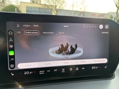 Audi Q3 HYBRIDE e-hybrid 272 ch S tronic 6 S line   - 24