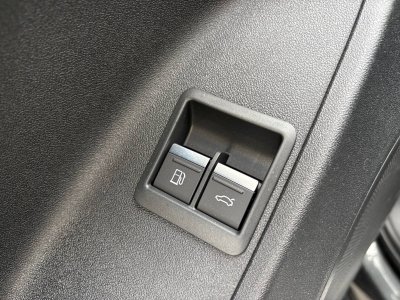 Audi Q3 HYBRIDE e-hybrid 272 ch S tronic 6 S line   - 32