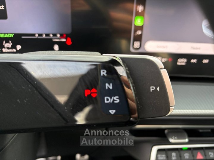 Audi Q3 HYBRIDE e-hybrid 272 ch S tronic 6 S line - 33