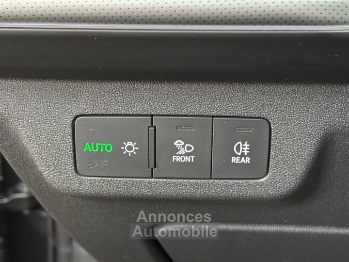 Audi Q3 HYBRIDE e-hybrid 272 ch S tronic 6 S line - 38