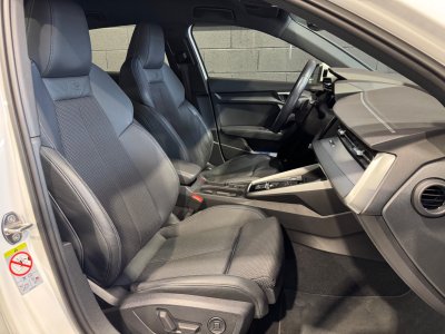 Audi A3 Sportback 40 TFSIe 204 S tronic 6 S Line int&eacute;rieur   - 18
