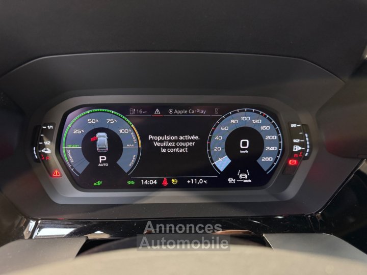 Audi A3 Sportback 40 TFSIe 204 S tronic 6 S Line int&eacute;rieur - 25