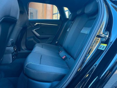 Audi A3 Sportback 35 TFSI 150CH HYBRIDE DESIGN S TRONIC 7   - 11