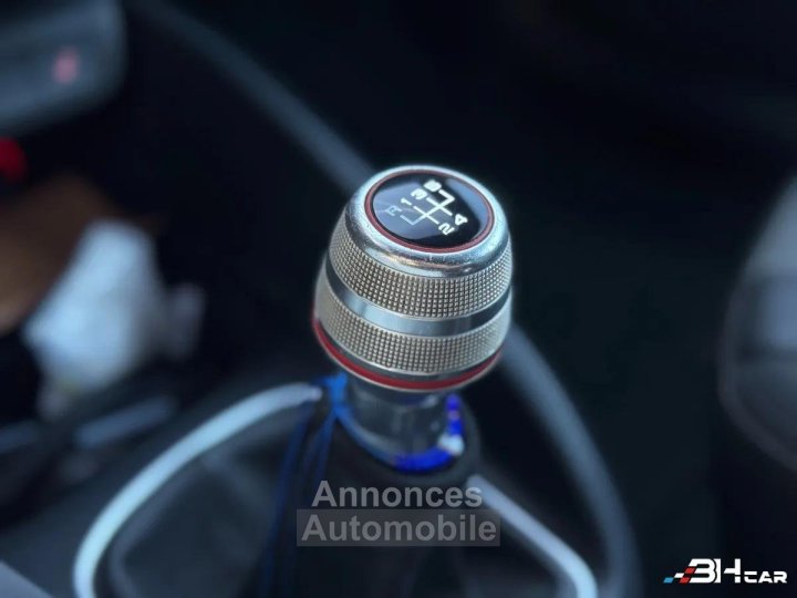 Audi A1 S-LINE 12 TFSI 90cv / BOSE / SIEGES CHAUFFANTS / GARANTIE - 18