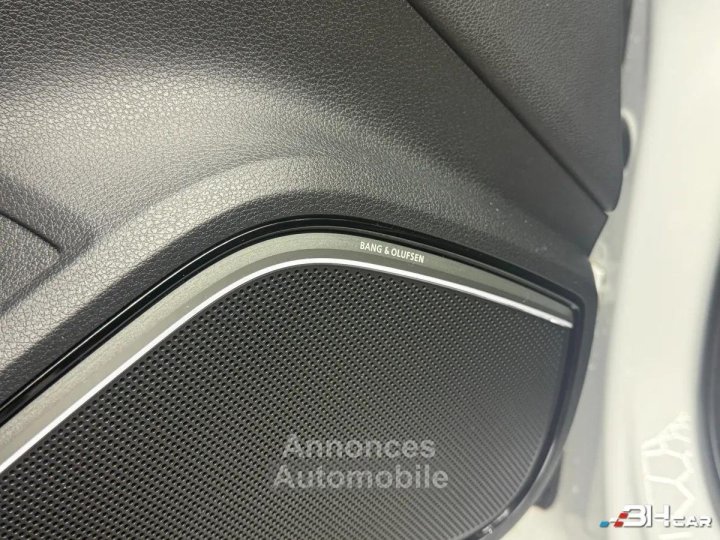 Audi RS3 Sportback 25 TFSI Quattro STronic7 Daza - 400cv / Toit ouvrant / Bang & Olufsen / Echap RS - 19