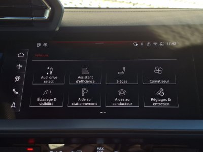 Audi A3 Sportback TFSI Mild Hybrid 150 S tronic 7 S line   - 33