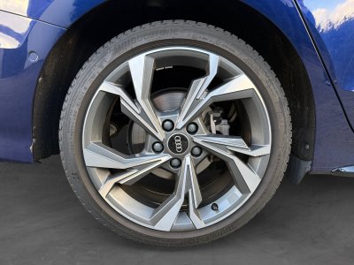 Audi A3 BERLINE 35 TFSI Mild Hybrid 150 S tronic 7 S Line toit ouvrant carplay matrix led Garantie 12 Mois   - 17