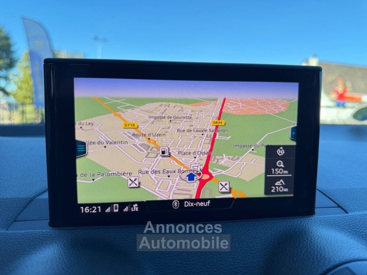 Audi Q2 30 TDI 116ch S line S tronic ** SIEGES CHAUFFANT / CARPLAY / SUIVI COMPLET / CAMERA** - 17