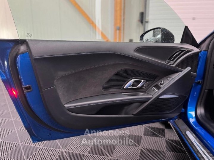 Audi R8 Coup&eacute; 52 FSi V10 Quattro S-Tronic7 570CH - 3