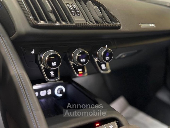 Audi R8 Coup&eacute; 52 FSi V10 Quattro S-Tronic7 570CH - 9