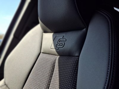 Audi A3 Sportback TFSI Mild Hybrid 116 S tronic 7 S line - 48