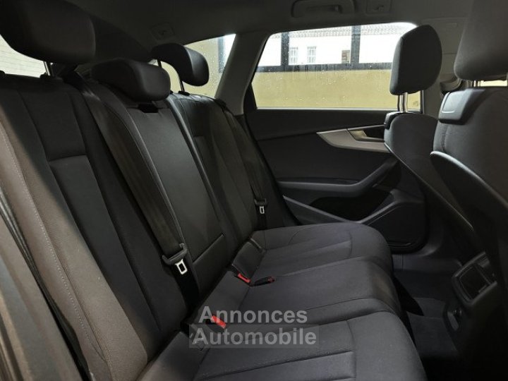 Audi A4 Avant B9 30 TDI 136ch Business line S tronic 7 - 11