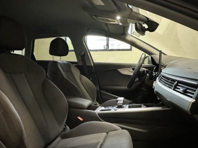 Audi A4 Avant B9 30 TDI 136ch Business line S tronic 7   - 12