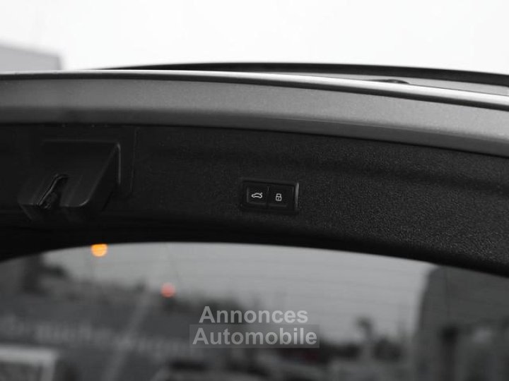 Audi A6 AVANT 55 TFSIe 367 ch S tronic 7 Quattro Competition - 11