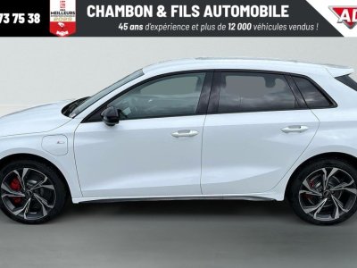 Audi A3 Sportback NOUVELLE 45 TFSI E HYBRIDE RECHARGEABLE 272 S tronic 6 S line   - 4