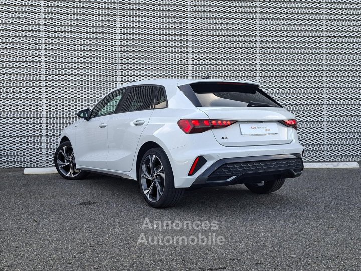 Audi A3 Sportback TDI 150 S tronic 7 S line - 4