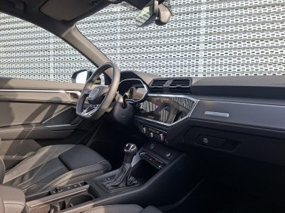 Audi Q3 35 TFSI 150 ch S tronic 7 S line plus   - 7