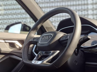 Audi Q3 35 TFSI 150 ch S tronic 7 S line plus   - 8
