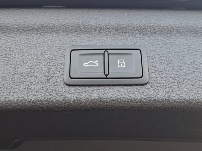 Audi Q3 35 TFSI 150 ch S tronic 7 S line plus   - 14